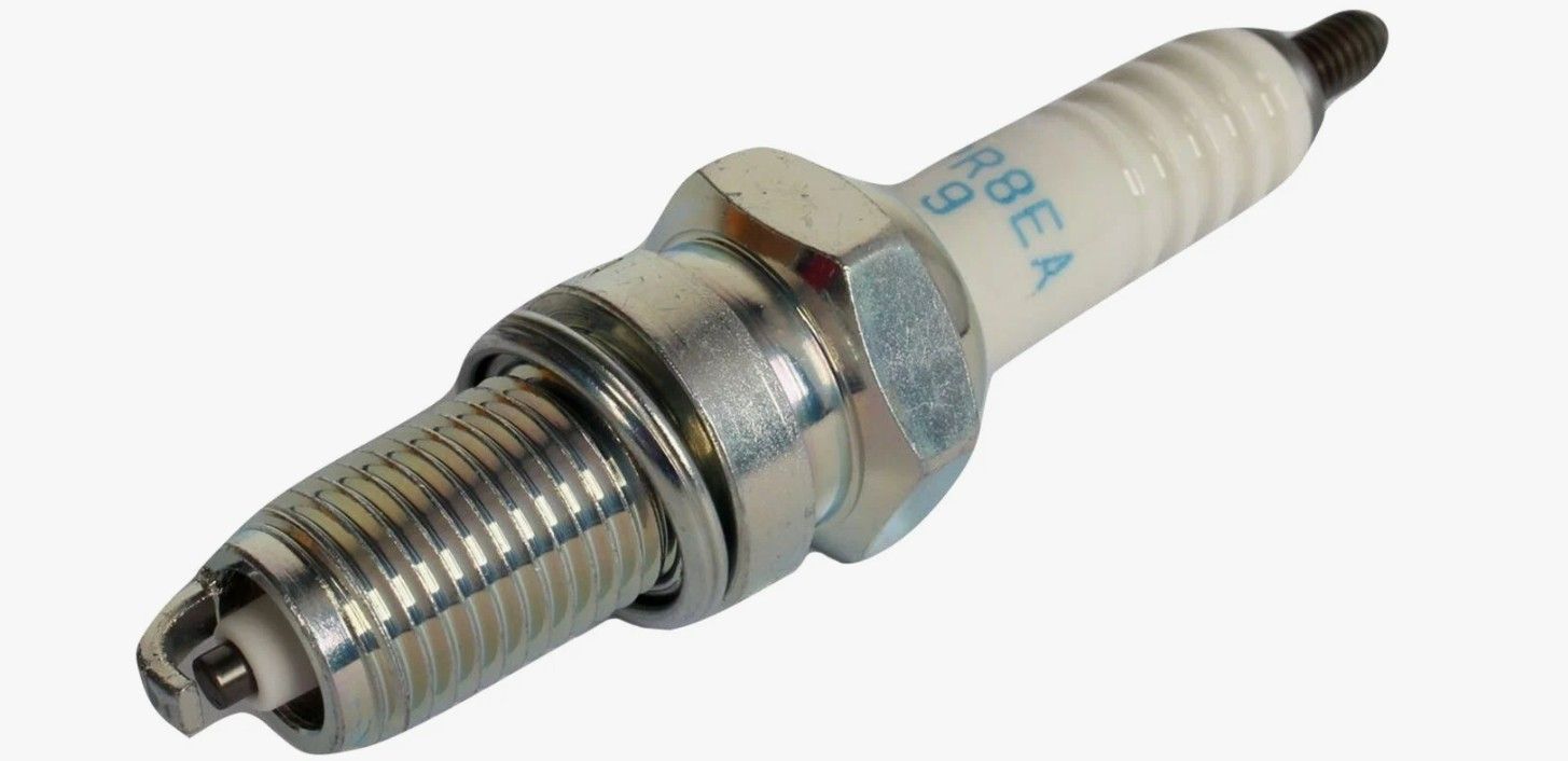 Свеча NGK DPR8EA9 4929/3483 