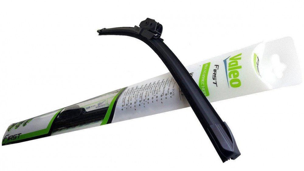 Щетка стеклоочистителя VALEO 700мм UM704 бескаркасная (1шт.) 