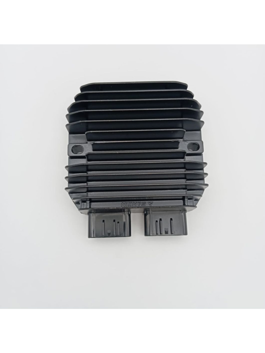Регулятор напряжения Striker 400/500/700 311001321000000