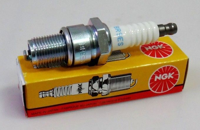 Свеча NGK BR9ES 5722/3194 