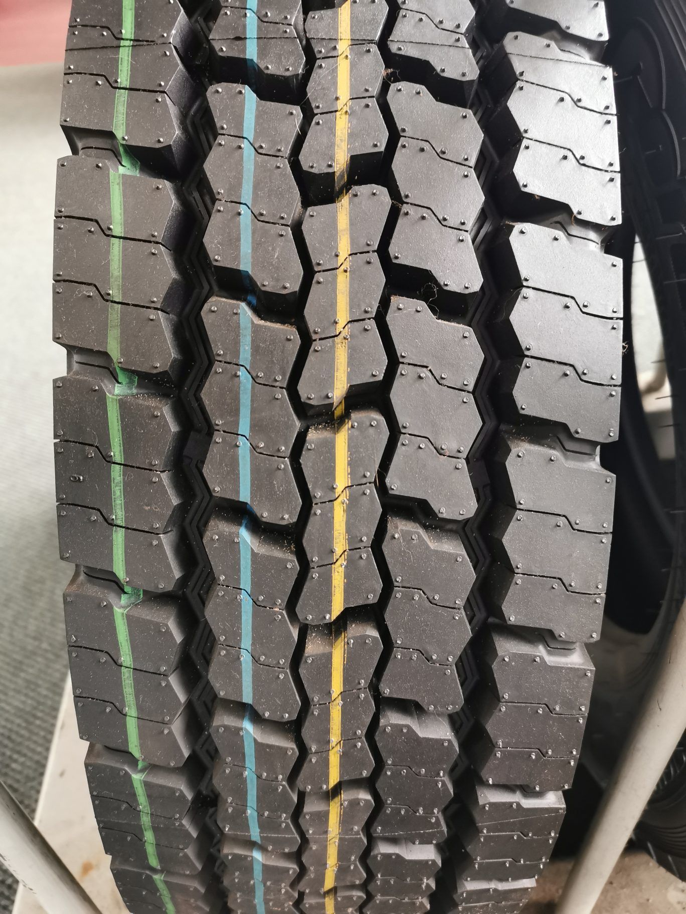 315/80 R22.5 CORDIANT PROFESSIONAL DR-1 ВЕДУЩАЯ 157/150L Автошина