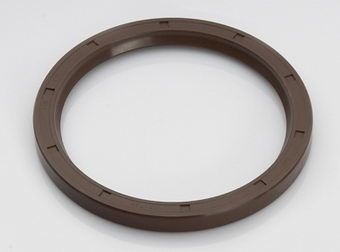 Сальник ступицы 130х154х15 передней КАМАЗ  864135 Viton