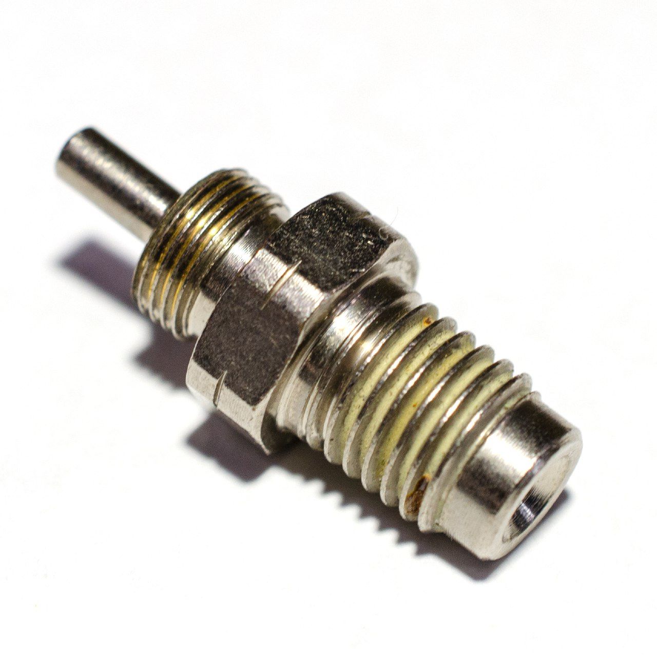 Штуцер соединительный М10 х1, 25 PW 424-715